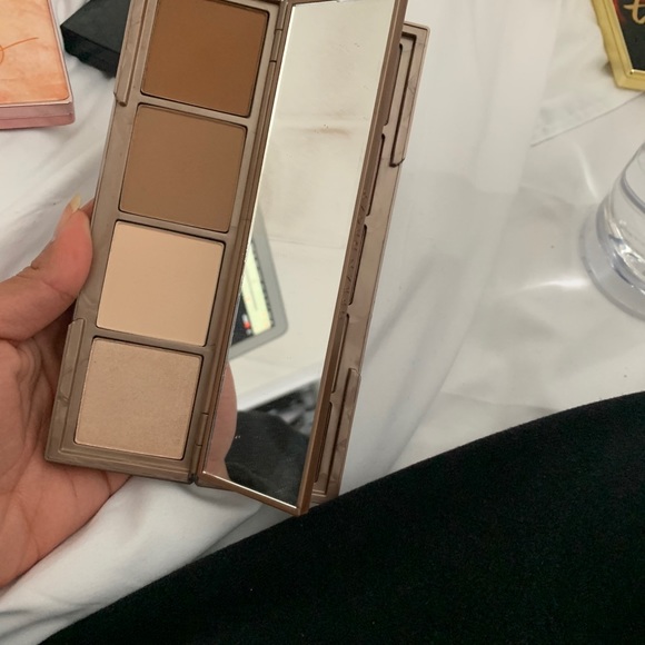 Urban decay cream and powder contour - Picture 3 of 6